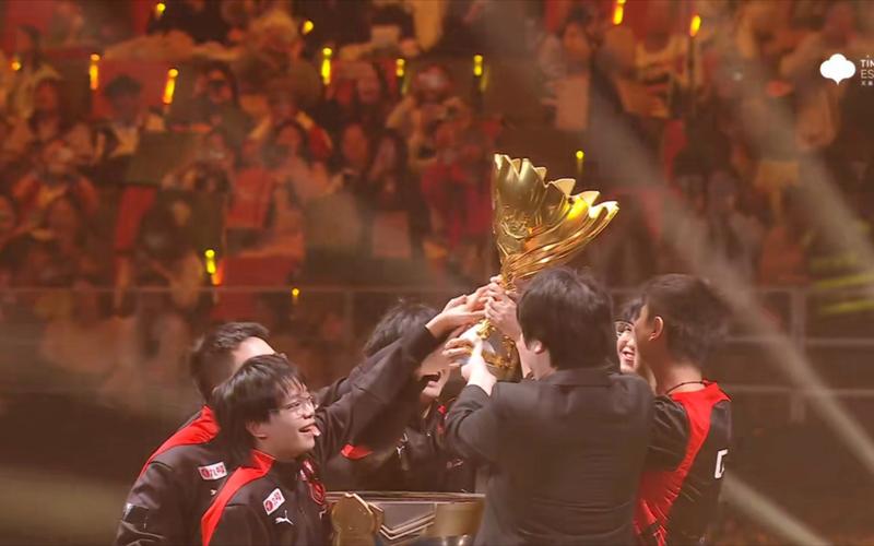 LPL夏季赛第二周最佳阵容出炉，LNG成为最大惊喜