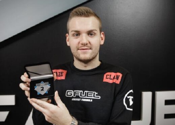 注意身体呀~BLG中野Rank训练至凌晨三点 全力备战决赛