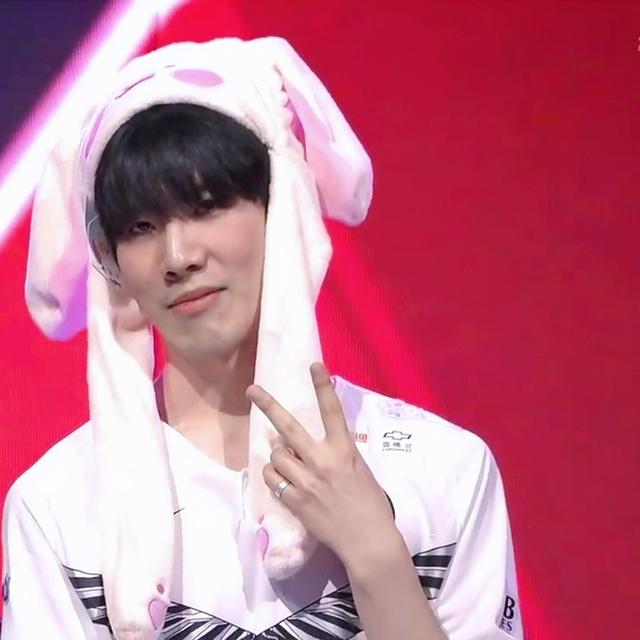 EDG频繁暂停的原因找到了！阿布透露：非硬件问题，是软件问题